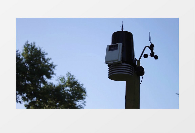 近镜头拍摄立杆上的设备转动风速数据采集实拍视频素材