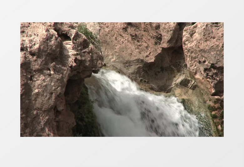 岩间瀑布实拍视频