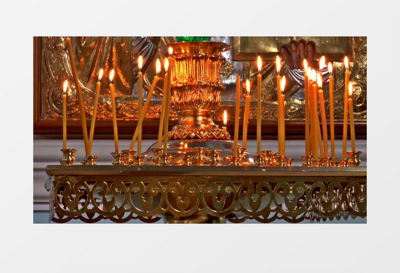 寺院殿堂点蜡烛实拍视频素材