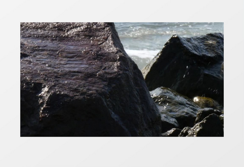 夏天蓝色海洋海滩岩石波浪实拍视频素材
