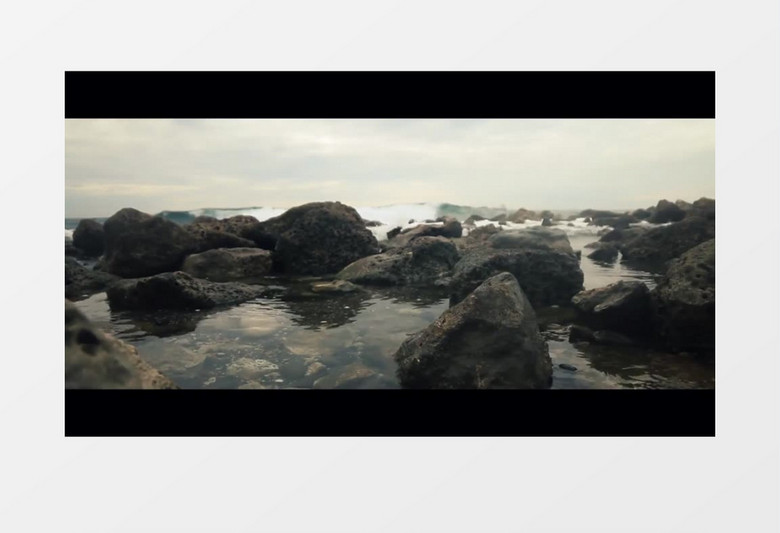 海岸上的石头鹅卵石近距离高清实拍视频素材