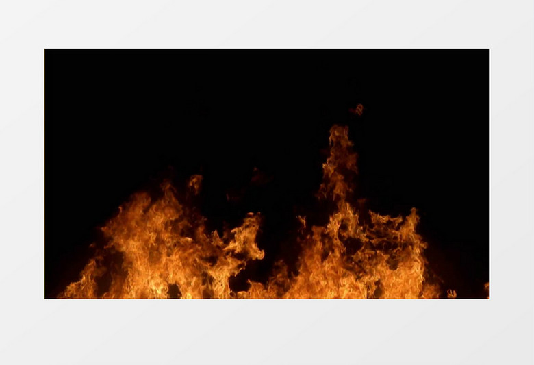  上升通红飘逸的火苗向高空蔓延