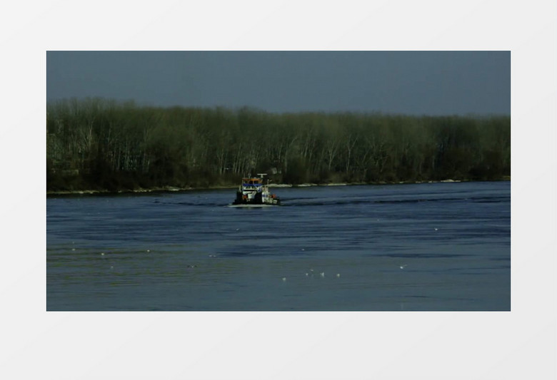 船在波光粼粼一碧无垠的大海航行背景视频